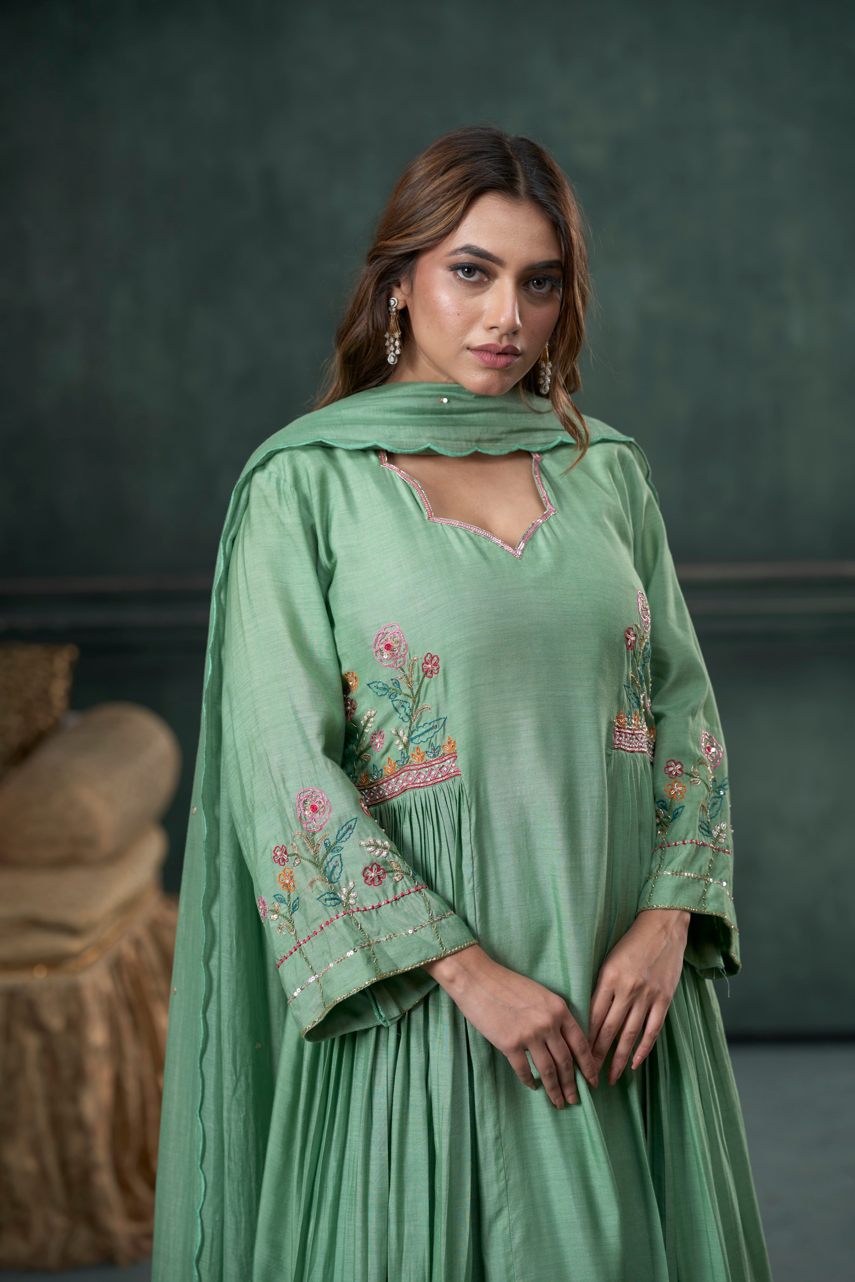 Pista Kurta