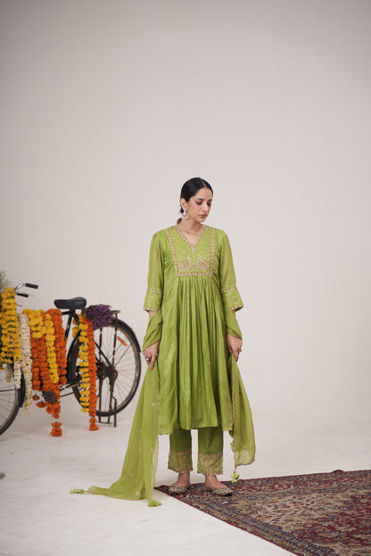 Aneri Kurta Pant Set
