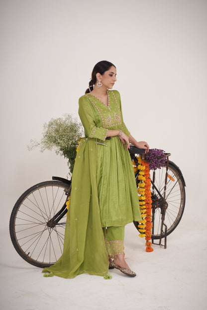 Aneri Kurta Pant Set