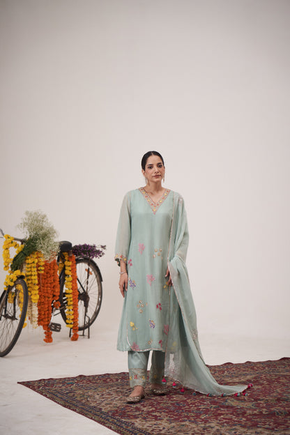 Baagiya Kurta Set