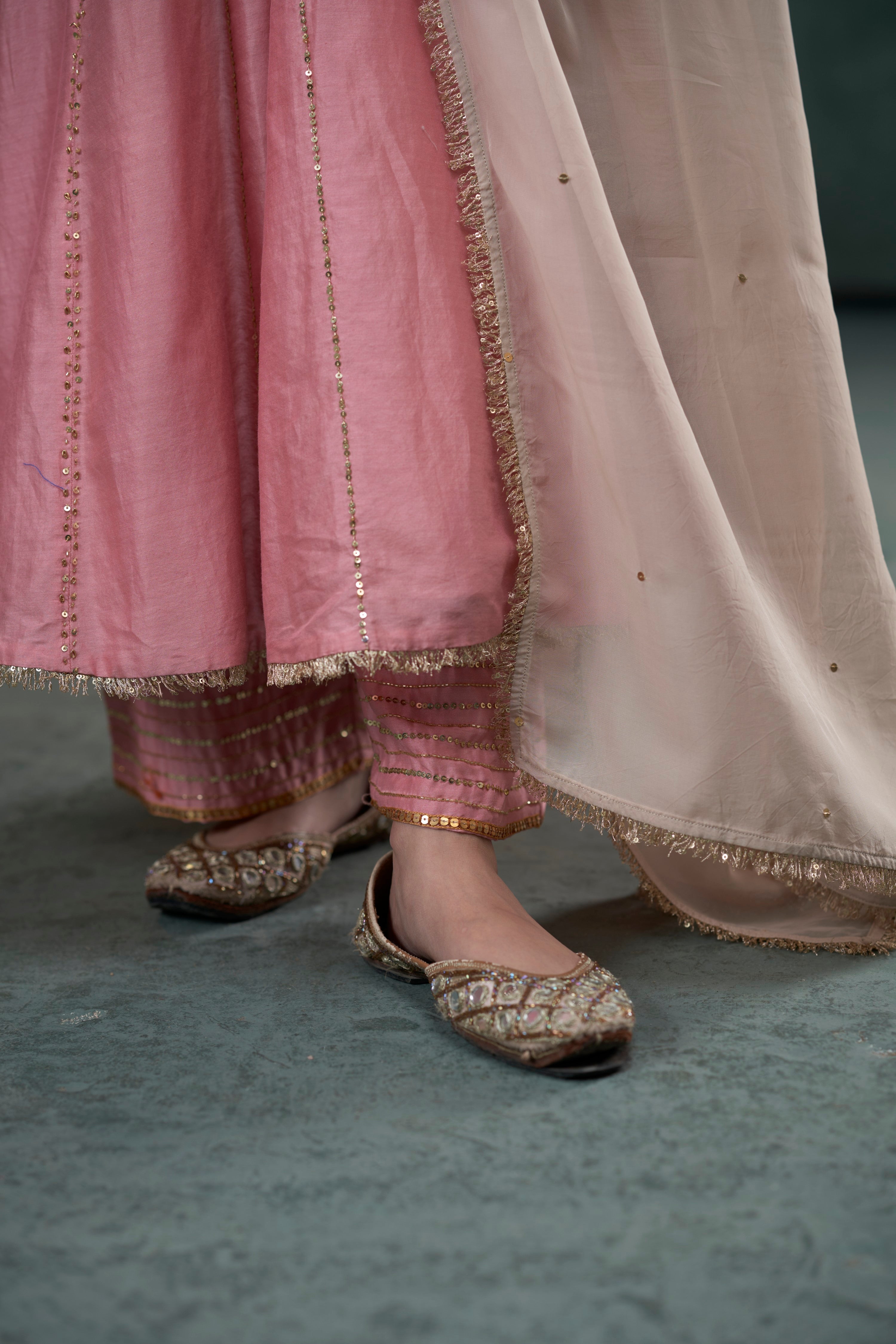Halka Anarkali