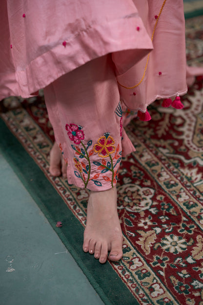 Gulabi Kurta