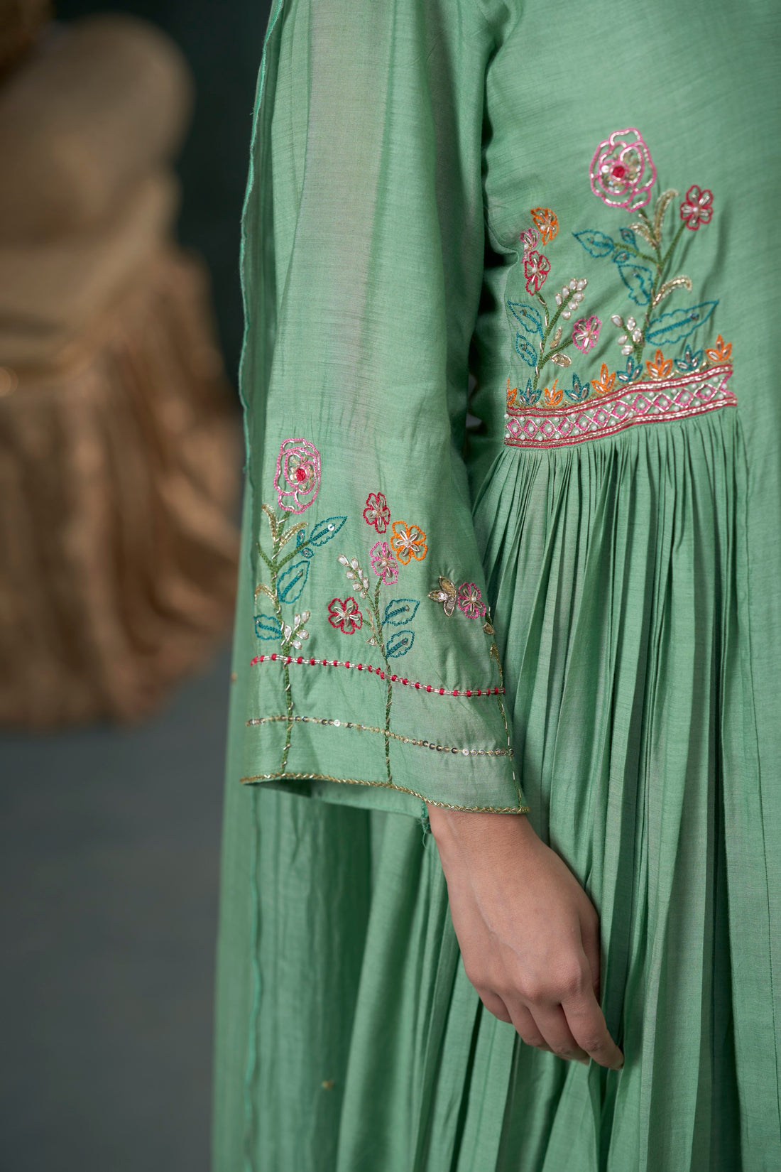 Pista Kurta