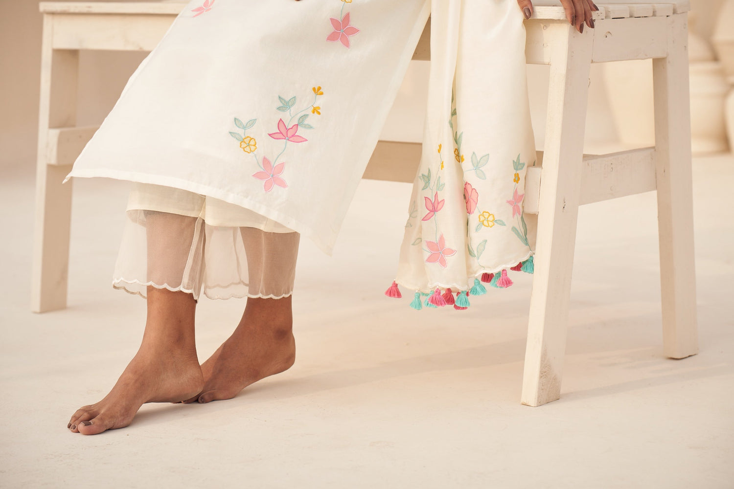 Suraai Kurta Set